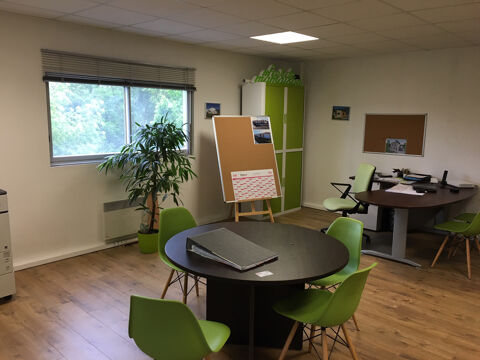 BUREAU 80 M2 VILLENAVE D'ORNON 700 33140 Villenave d ornon