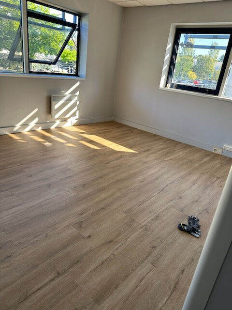 Bureaux 70 m2 à louer 705 33000 Bordeaux