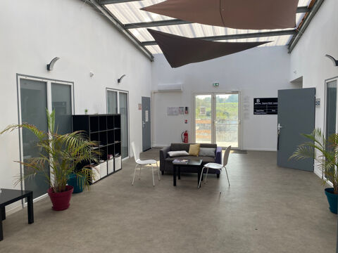 Cellule de bureau à louer 453 33370 Tresses