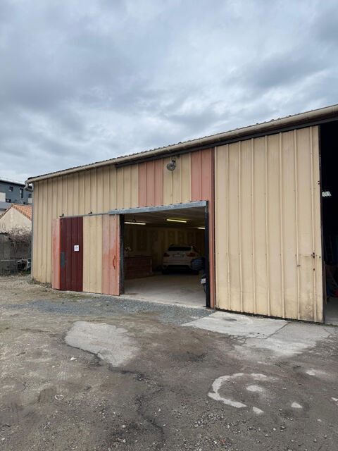 location d'un entrep&ocirc;t de 200m2 en plein coeur de Cenon 1250 33150 Cenon
