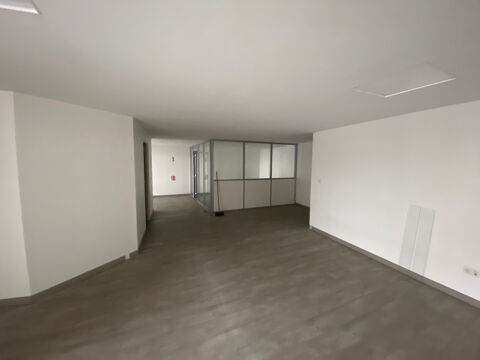 120 m2 de surface commerciale disponible à Langon centre 2080 33210 Langon