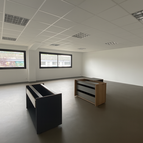 80 m2 de bureaux &agrave; louer sur la commune du Haillan 843 33185 Le haillan