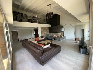  Maison  vendre 10 pices 235 m