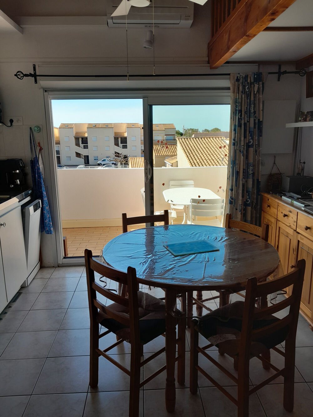 APPARTEMENT TYPE DUPLEX AVEC TERRASSE ET GARAGE