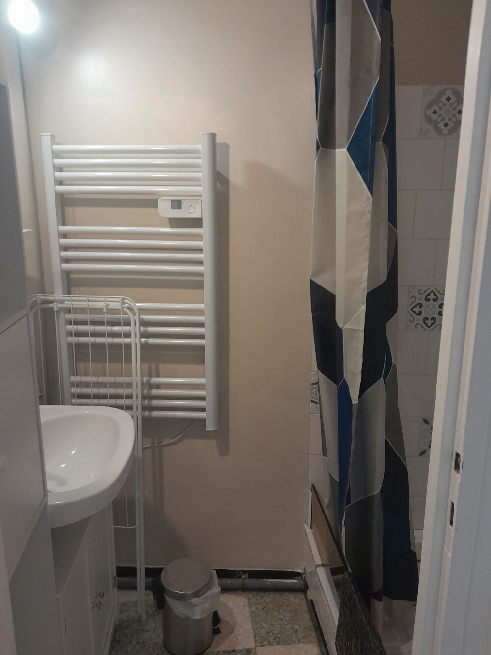 APPARTEMENT DE TYPE STUDIO