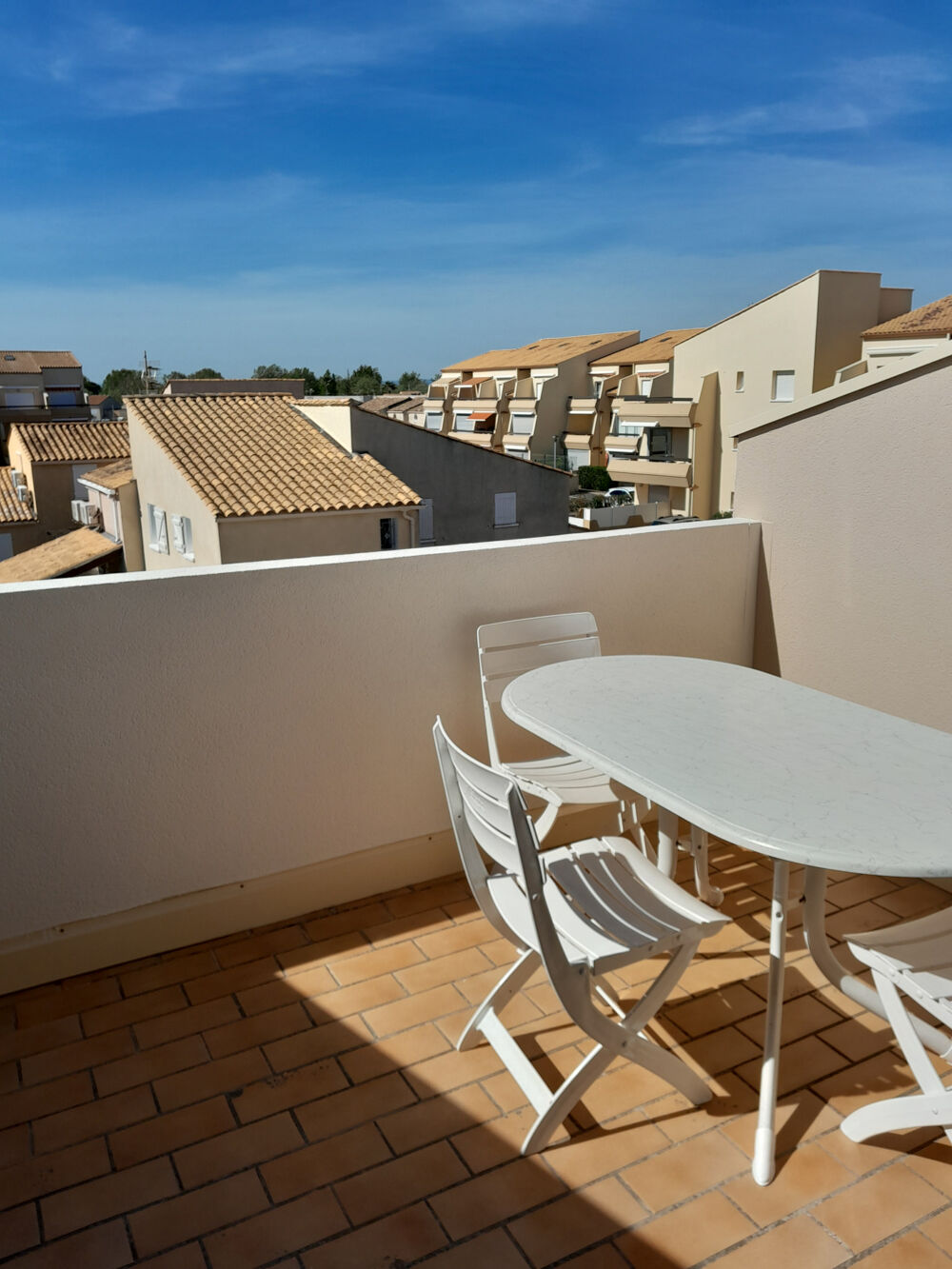 APPARTEMENT TYPE DUPLEX AVEC TERRASSE ET GARAGE
