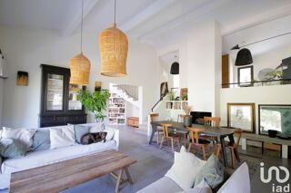  Maison  vendre 10 pices 300 m