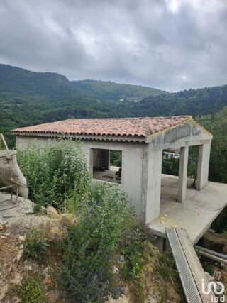  Maison 4 pi�ces 101 m� Tourrette-levens