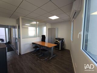  Parking / Garage � louer 37 m� Saint-jean-bonnefonds