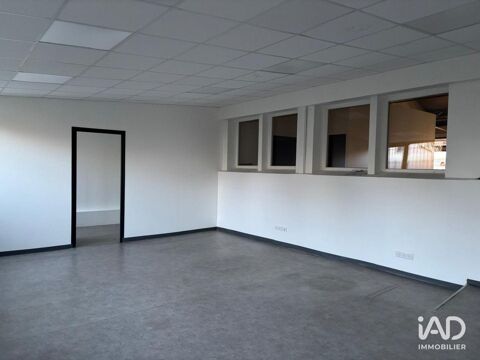 Location Local d'activit&eacute;s 305 m&sup2; 2897 78320 Le mesnil-saint-denis