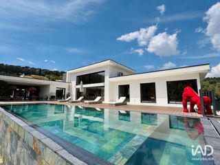  Maison � vendre 6 pi�ces 200 m�