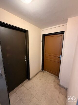  Immeuble � vendre 10 pi�ces 200 m�