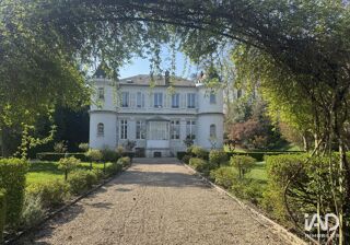  Maison � vendre 10 pi�ces 306 m�