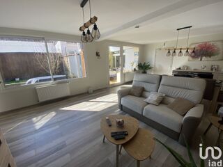  Maison Roubaix (59100)