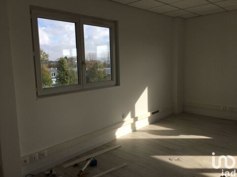 Location Bureaux 35 m&sup2; 661 77170 Brie-comte-robert
