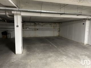  Parking / Garage  louer 5 m