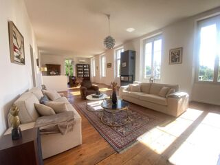  Maison � vendre 6 pi�ces 300 m�