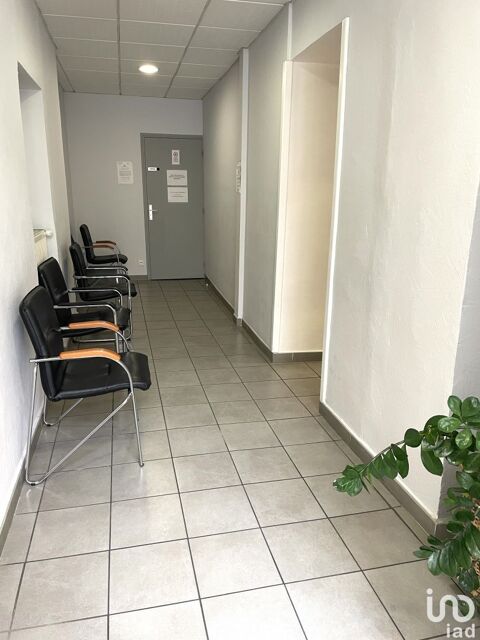   Location Boutique/Local commercial 146 m&sup2; 