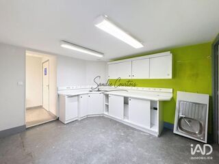  Immeuble � vendre 2 pi�ces 145 m�