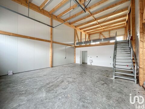 Location Hangar 140 m&sup2; 2200 77144 Chalifert