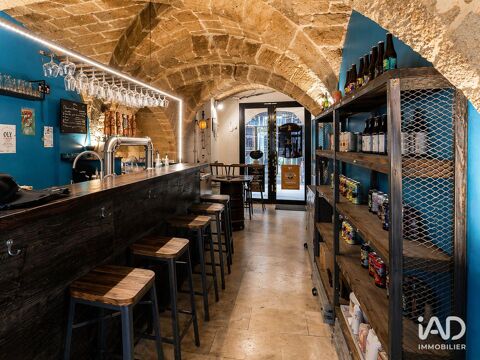 Vente Restaurant 82 m&sup2; 59000 30700 Uz�s