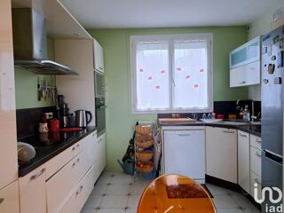  Maison  vendre 6 pices 180 m