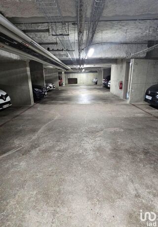  Parking / Garage � louer 12 m�