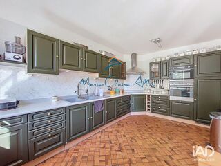  Maison � vendre 7 pi�ces 277 m�