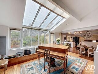  Maison � vendre 9 pi�ces 319 m�