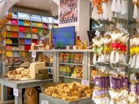 Vente Boutique/Local commercial 50 m&sup2; 33000 84400 Apt