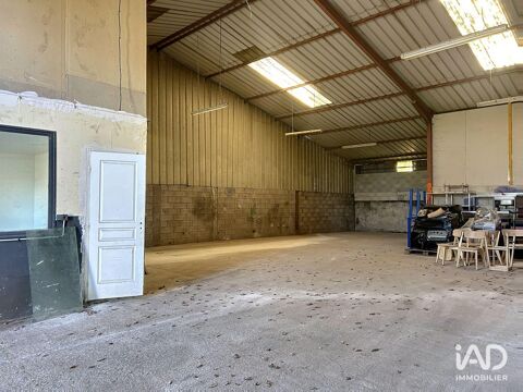 Location Hangar 200 m&sup2; 1300 77190 Villiers-en-bi�re