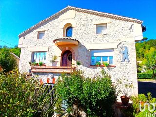  Maison � vendre 6 pi�ces 240 m�