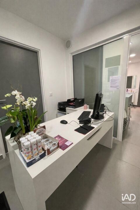 Vente Murs commerciaux 70 m&sup2; 326000 60260 Lamorlaye