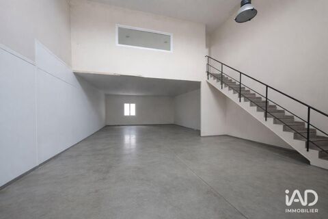 Vente Murs commerciaux 555 m&sup2; 850000 13210 Saint-r�my-de-provence