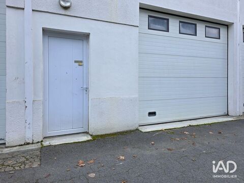 Location Surface diverse 80 m&sup2; 1200 77330 Ozoir-la-ferri�re