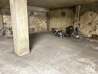  Parking / Garage � louer 20 m� Paris