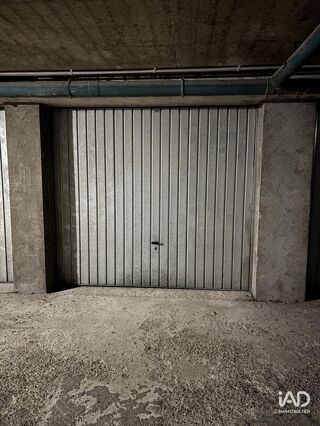  Parking / Garage � louer 25 m� Nemours