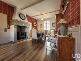  Maison  vendre 5 pices 330 m