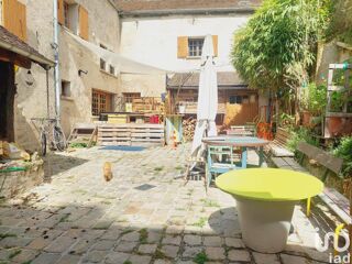  Maison  vendre 7 pices 280 m