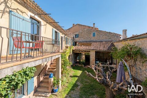   Vente Maison de village 7 pi�ces Maison - 7 pi�ce(s) - 218 m�