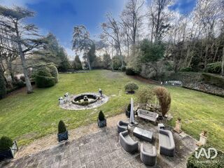  Propri�t�/ch�teau � vendre 10 pi�ces 306 m�