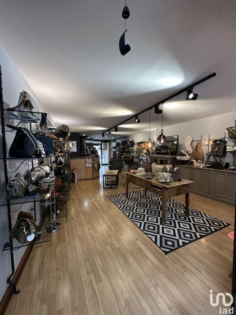 Vente Boutique/Local commercial 67 m&sup2; 39900 46400 Saint-c�r�
