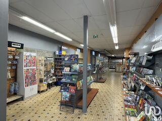  Maison  vendre 5 pices 300 m