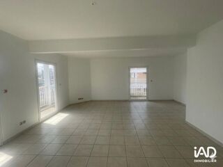  Immeuble � vendre 3 pi�ces 222 m�