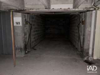  Parking / Garage � louer 17 m� Ivry-sur-seine