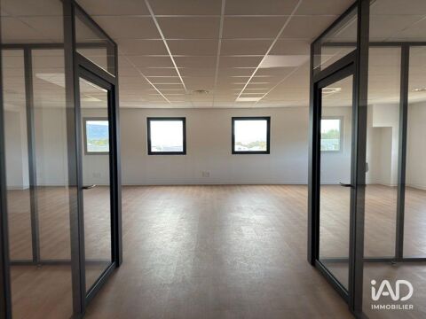 Vente Local d'activit&eacute;s 155 m&sup2; 300000 83870 Signes