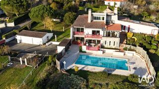  Maison  vendre 8 pices 330 m