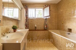  Maison � vendre 6 pi�ces 198 m�