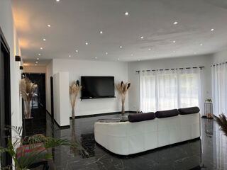  Maison à vendre 7 pièces 194 m²