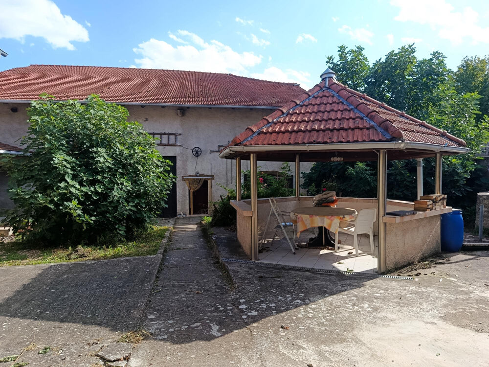 Ancienne ferme avec terrain et dépendances